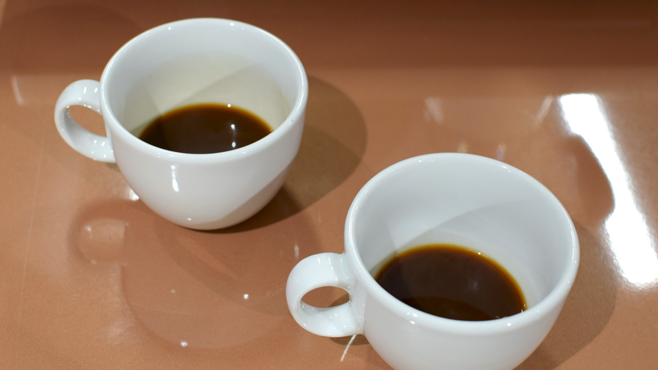 Mutteripannulla valmistuu kahvit espressojen ystäville